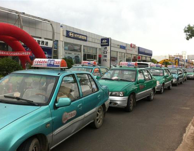 赤峰市出租车与工程机械设备租赁行业迈入智慧管理新阶段